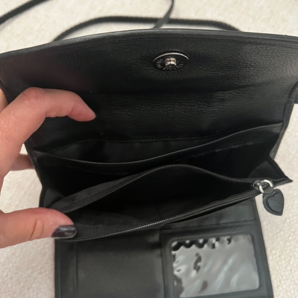 Brighton classic Croc embossed - Picture 5 of 11